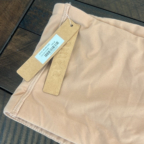 Skims Bandeau Bra - Picture 2 of 13